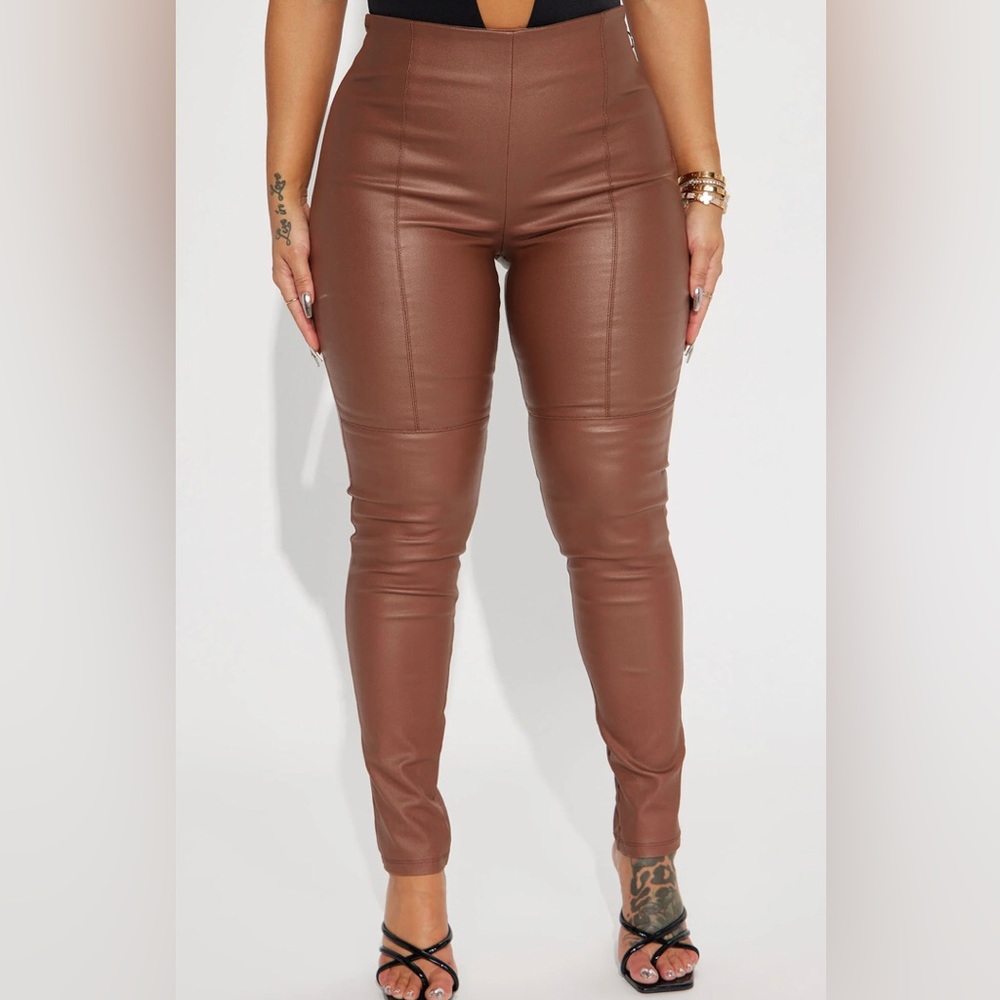 NEW Faux Leather High Rise Side Zipper Stretch Skinny Pant Chocolate Brown Small - Picture 3 of 5